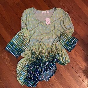 Women’s NWT Tunic Top Multi Green